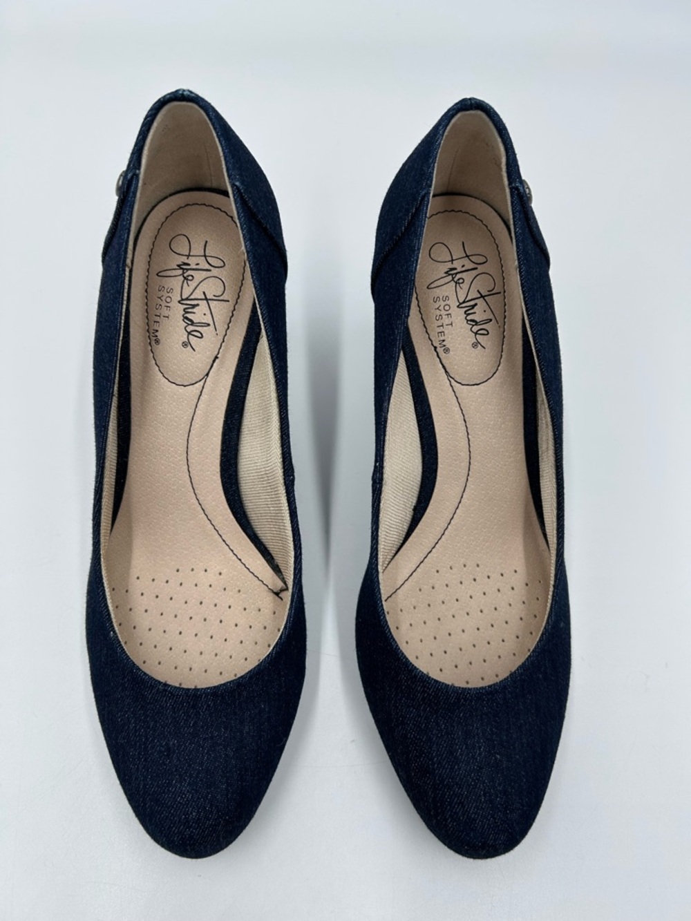 Life Stride Dark Blue Denim Round-Toe Pumps 6.5 - Picture 2 of 6